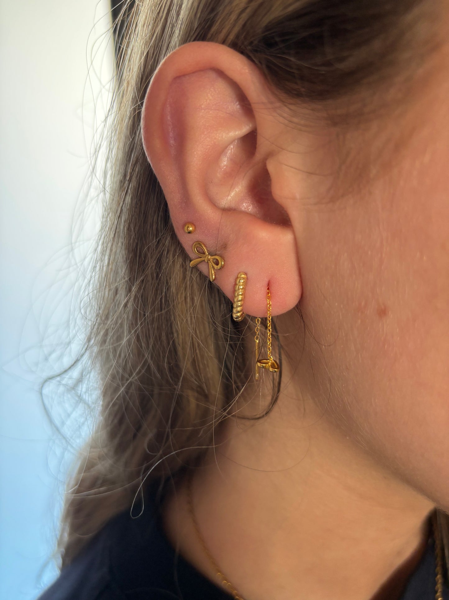 Love Thread Earrings - Gold