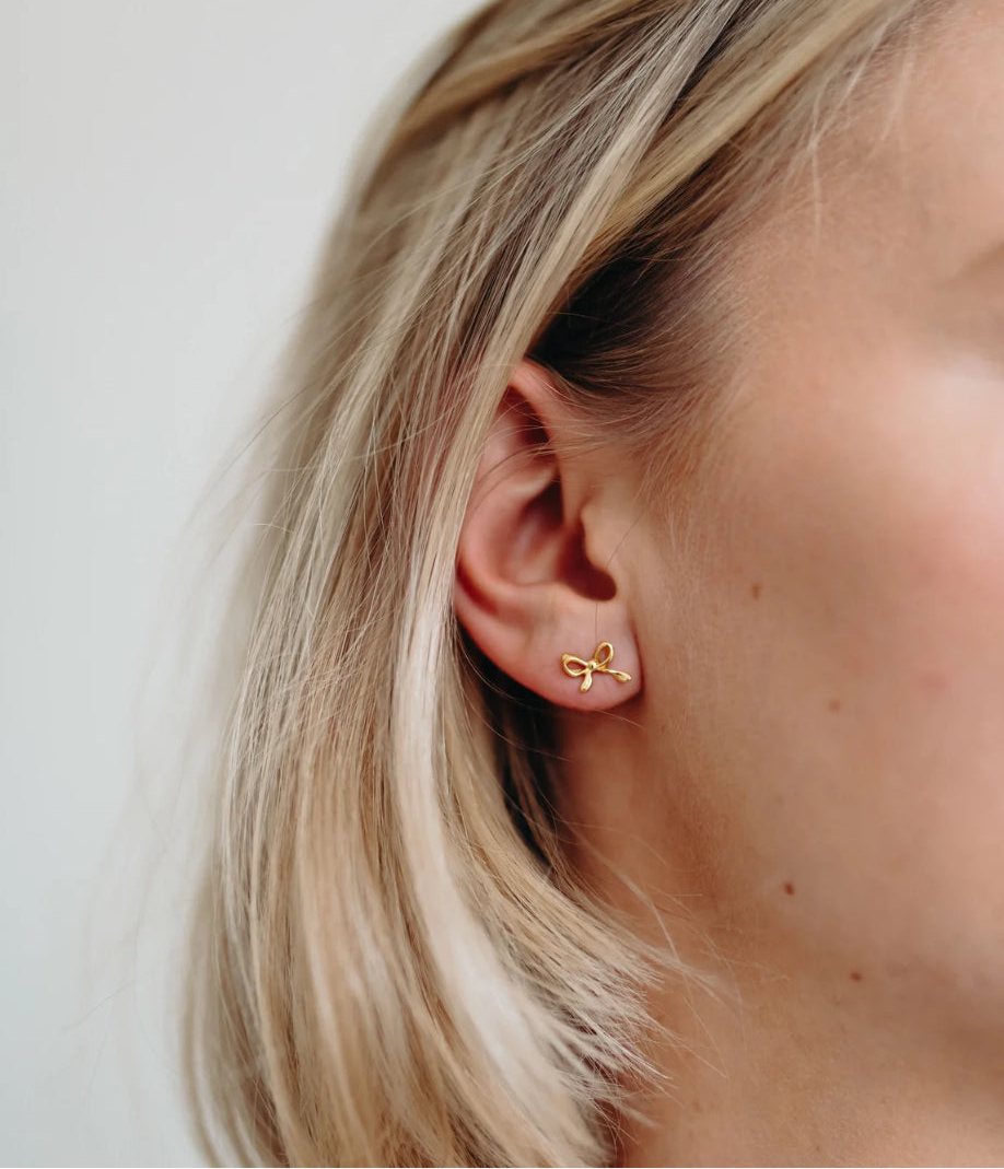 Bow Studs - Gold