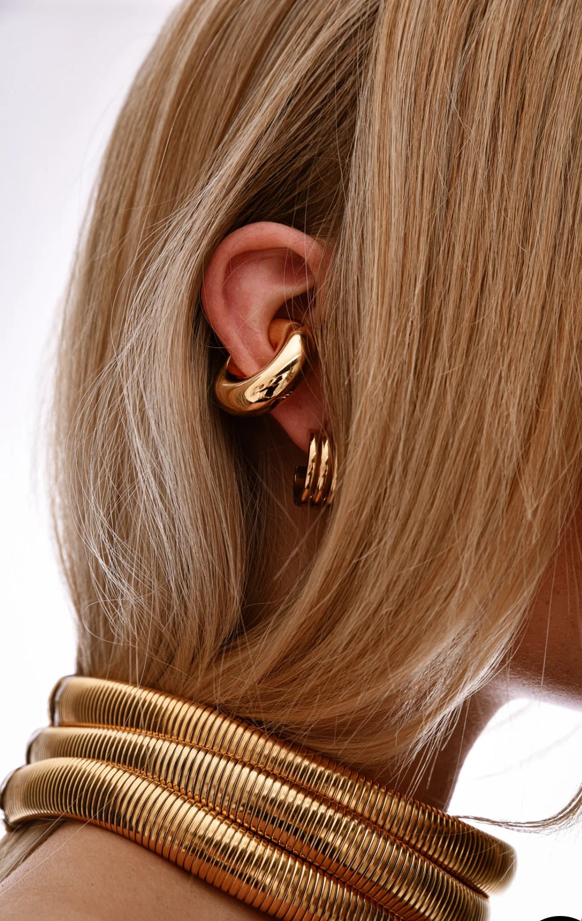 Vaida Bold Ear Cuff