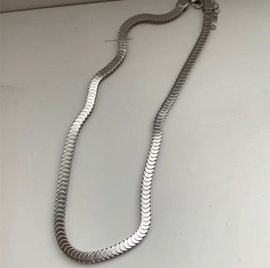 Gianna Herringbone Necklace - Silver