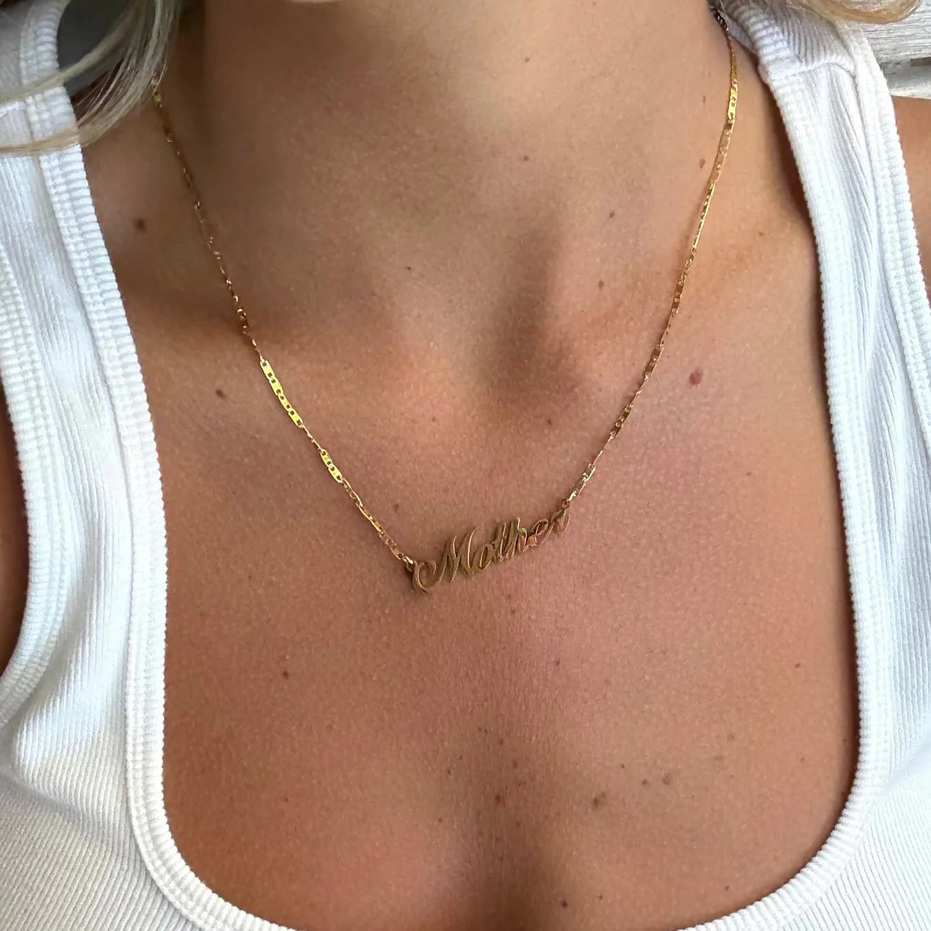 Mother Necklace - Gold