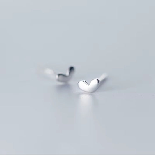 Lacey Heart Studs - Silver