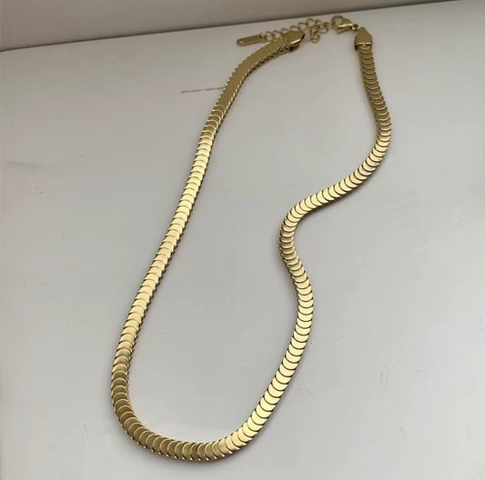 Gianna Herringbone Necklace - Gold
