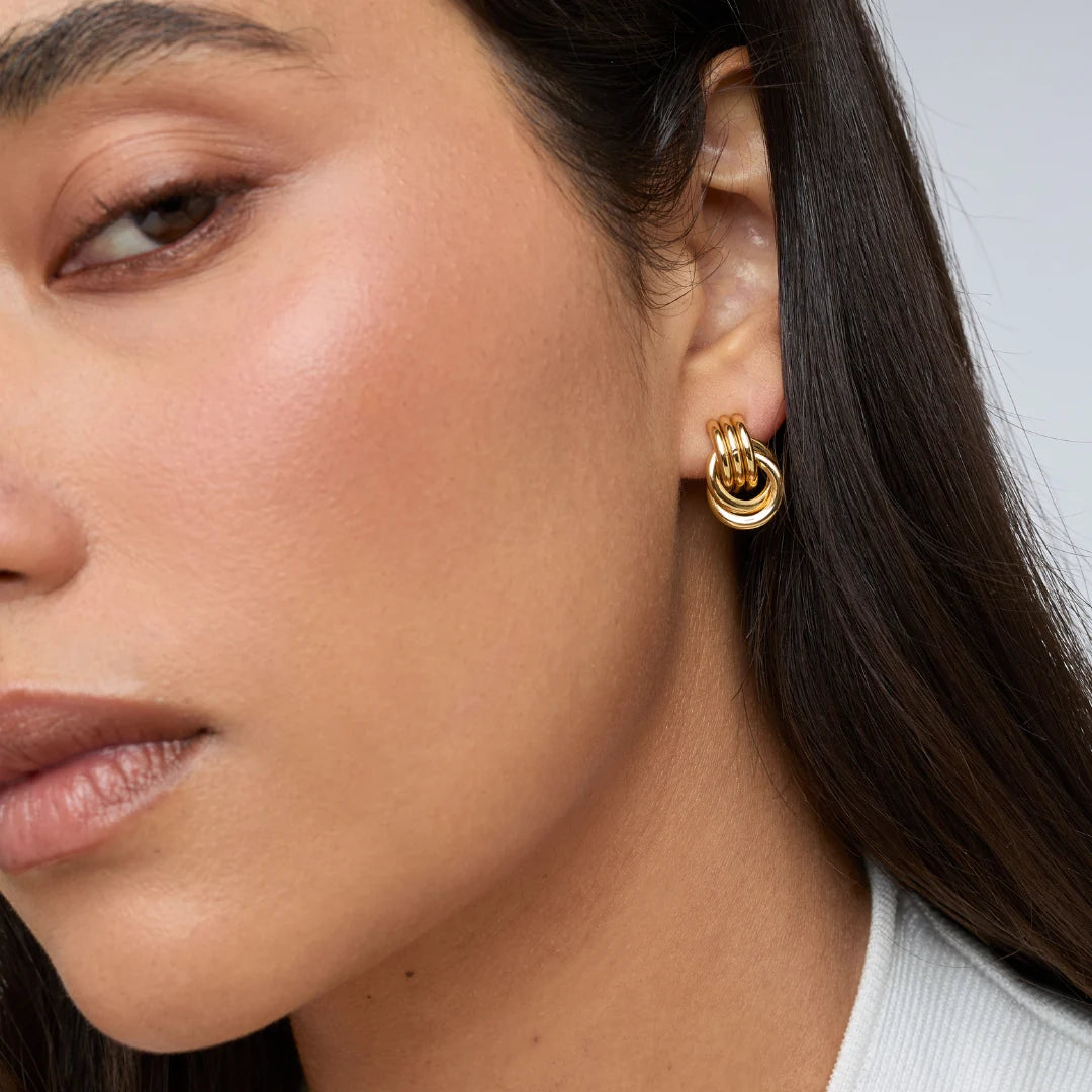Mini Baby Knot Earrings - Gold